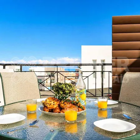 Apartment 2br With Pool - Michel By Premier