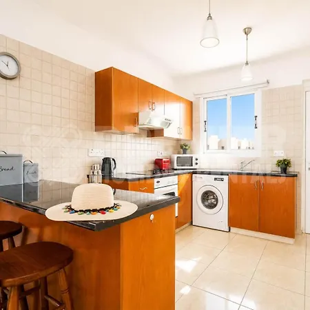 2br With Pool - Michel By Premier Apartment Paralimni