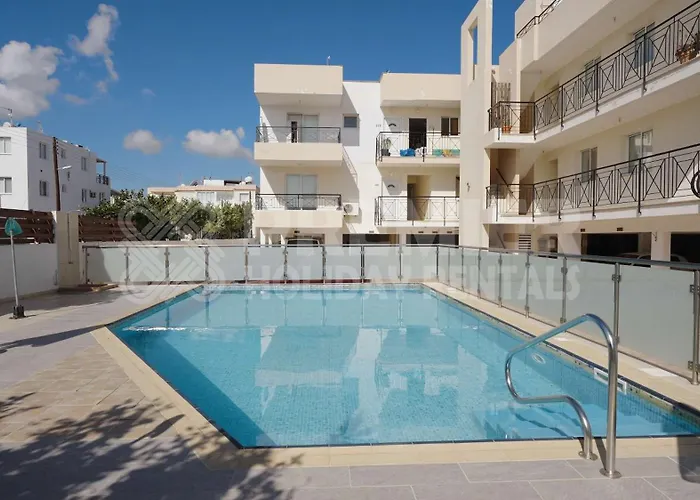 Apartment Michel Paralimni